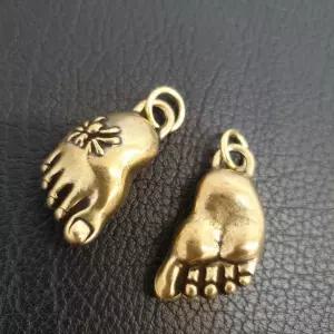 풍수 부처님 발 팬던트