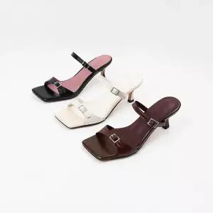 [롯데백화점]신난다슈 여성 뮬 슬리퍼 샌들 힐 6cm 3종 메리제인 뮬 샌들 소가죽 큐빅 버클 BL257746