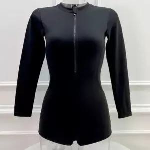 올블랙 전신 긴팔 반집업 수영복 비치웨어 래쉬가드