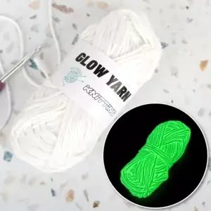 화이트 약 50m 야광 털실 뜨개실 뜨개질실 축광 뜨개질털실 코바늘 손뜨개