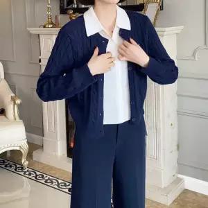 손오공 여자 니트 이너 데일리룩 이너탑 보송보송 민소매 블라우스 어울리는 느낌 키작 폴라넥 KUK5