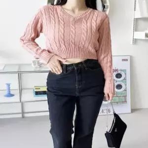 [옷은날개] 여성 5컬러 브이넥 버킷 크롭기장 꽈배기니트 스웨터