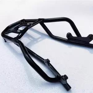 오토바이 후방 트렁크 랙 캐리어 탄소강 두께 2mm 간편한 등받이 수납