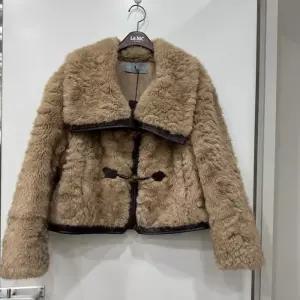 [르니앤맥코이]빅카라 인조퍼 자켓MM12MJ702_YS