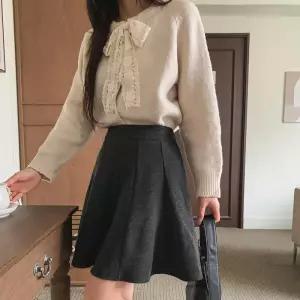 여성 러블리 도톰 모직 플레어 미니 스커트