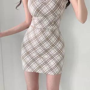 여자 여름 딱붙 슬림 A라인 반하이 체크 미니스커트_3