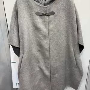 [크로커다일레이디]케이프 후드 코트