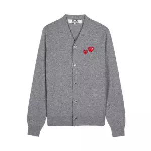 [롯데백화점]꼼데가르송 FW25 공용 더블하트 와펜 가디건 AX N072 051 GREY