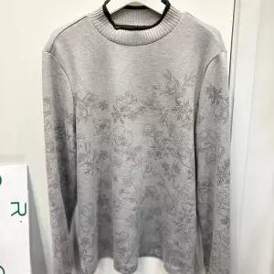 [크로커다일레이디]저지소재 전판 눈꽃DTP 반넥 티셔츠 그레이