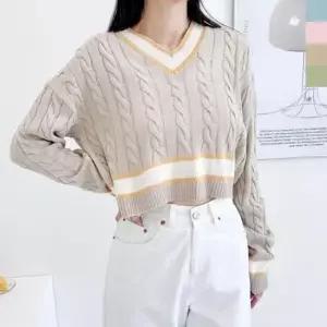 [옷은날개] 여성니트 스웨터 오버핏 모임 터틀넥 라운드 롱니트