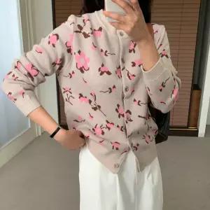 여자 가을니트 배색 플라워 루즈핏 하객룩 긴팔 가디건