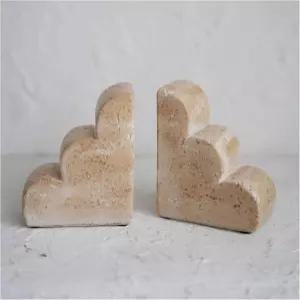 차고아트 책 선반용 끝-콘크리트 헤비 듀티 스토퍼용 장식용 트래버틴 마블 룩 독특한 스칼롭 스톤 북엔드