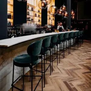 북유럽 아일랜드 바텐더 식탁 홈바의자 레스토랑