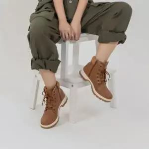 [텐바이텐][리치앤썬]여성 발편한 레이스업 지퍼 워커 5501