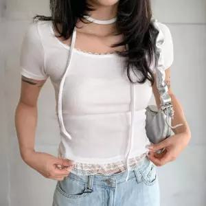 여성 슬림핏 사이드 골지 레이스 반팔 티셔츠