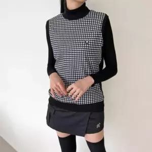 여자폴라티 여성 겨울 데일리 골프웨어 반목폴라 패턴 니트 조끼