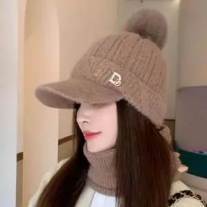 등산모자 여자 골프 등산 D 이니셜 방한 니트 왕방울 캡모자