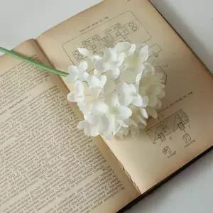 조화 꽃보라 수국 화이트 조화부케 셀프웨딩