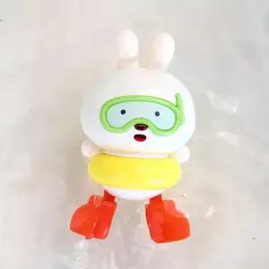 아기 영유아 목욕놀이 물놀이 장난감 배영하는 토끼 흥미유발 키즈 수영장