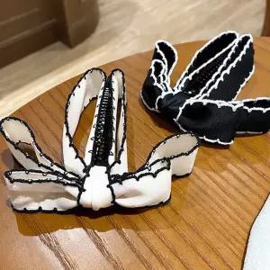 라인 배색 리본 헤어집게핀