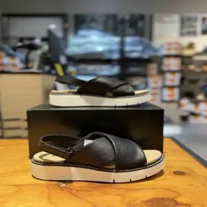 [팀버랜드][팀버랜드] 팀버랜드 A415J W02 여성 사파리 다운 백스트랩 샌들 블랙 (P003580114)