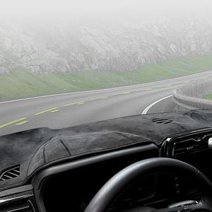 블랙라벨 현대 디올뉴 그랜저 GN7 논슬립 대시보드커버 미끄럼방지 대쉬보드