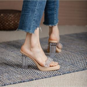 CHOSMO 여성 캐주얼룩 패션코디템 슬림핏 꽃장식 크리스탈 가보시 투명굽 하이힐 뮬샌들 굽높이택일 QS8870