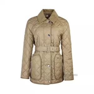 [라벨루쏘]  FW24 여성 다이아몬드 퀼팅 자켓 8071842 W PENSTON A7026