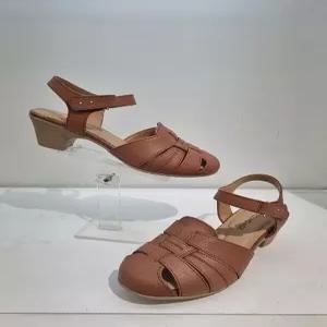 [에스콰이아][에스콰이아] 여성 발편한 세미캐주얼 샌들 굽5센치 YAEMSD813 (P003555628)