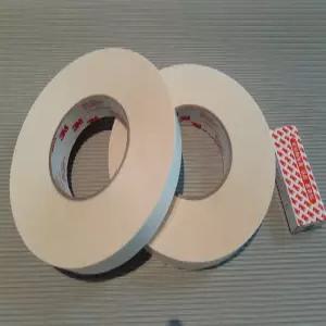 3M 의료용양면테이프, 롤타입(70M 대용량, 롤직경 16.5Cm) 병원처치용, 한방의료기용,가발테이프, 마스크김서림방지, 여성옷피부부착, 여성용품부착, 피부안전성.