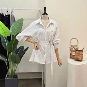 [대구백화점] [4CUS]스트라이프 카라넥 벨티드 블라우스(FS6B9BL5303)