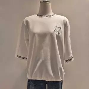 [롯데백화점]꾸즈 센느자 밑단 스트링 티셔츠(CU284T6)