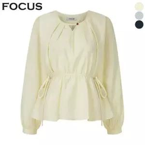 [포커스] 넥 포인트 사이드 스트링 블라우스_VF6S1BL5171