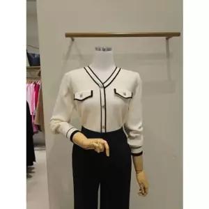 [갤러리아] [SI]버튼포인트업 브이넥 풀오버(SHM2692BUU)