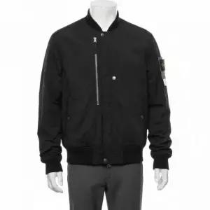 25FW 나일론 메탈 에코닐 와펜 패치 봄버 자켓 블랙 남성 점퍼 S0019 V0029