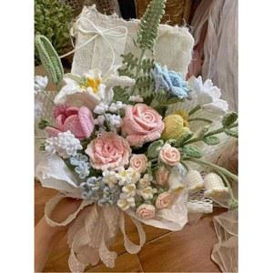 꽃다발 수제 뜨개질 니트꽃 튤립과작은백합혼합재료키트 코바늘 축하 기념일 부케