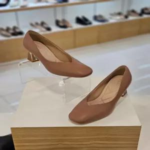 [미소페] by미소페 여성 스퀘어토 로우힐 펌프스 (6cm) 112531010