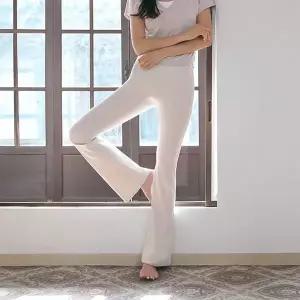 [안다르] 에어쿨링 샤론 부츠컷 레깅스 - 숏 AMPPT-08