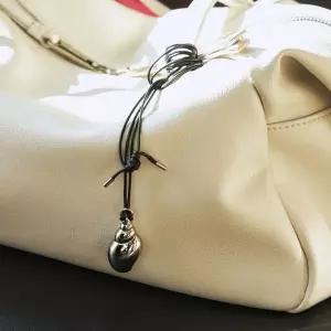 [롯데백화점]조이그라이슨 쉘 참장식 & 목걸이 LW6SX7870_10