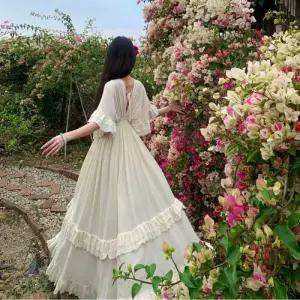 여성용 원피스 롱스커트 시폰 분위기감 쉬폰원피스 바캉스 브이넥 백프릴 비치 admr1