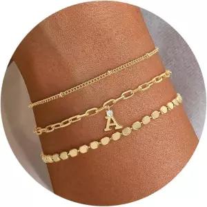 여성용 ZHESHY 골드 초기 팔찌 앙증맞은 편지 A-Z 참 14K 금 도금 적층 가능 레이어드 페이퍼클립 링크
