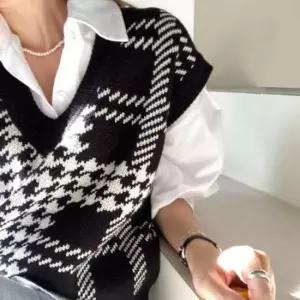 [옷은날개] 직장인 베이직 여자 출근 룩 올데이 체크 니트 조끼 베스트 Y82