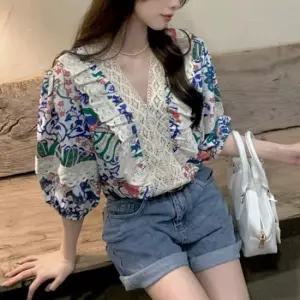 [옷은날개] 에스닉 레이스포인트 퍼프블라우스