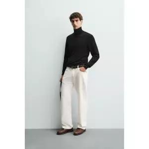 ZARA 베이직 하이넥 스웨터 - 블랙