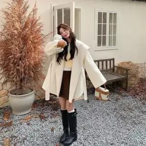 여자 베이지 모직 겨울 캐시미어 코트 아이템 양면 트렌디 케이프 HT4