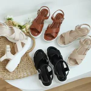 인기 쿠션 여자 스포츠 샌들 신발 여름 스트랩 슈즈