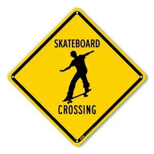펫카 표지판 및 그래픽 PKAC-0158 스케이트보드 교차 알루미늄 노란색 배경이 있는 검은색 텍스트 10인치 x