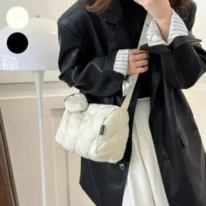 퀼티드백 원통형 미니파우치 패브릭 크로스백