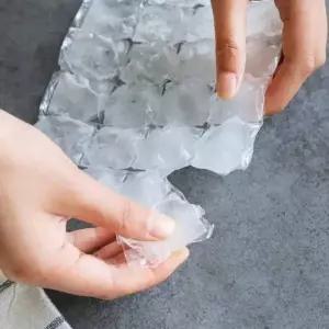 얼음팩 50매 아이스메이커 캠핑용 얼음틀 제빙팩