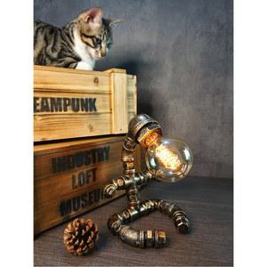 복고 특색있는 공장느낌 파이프 로봇 스탠드 조명 수도배관